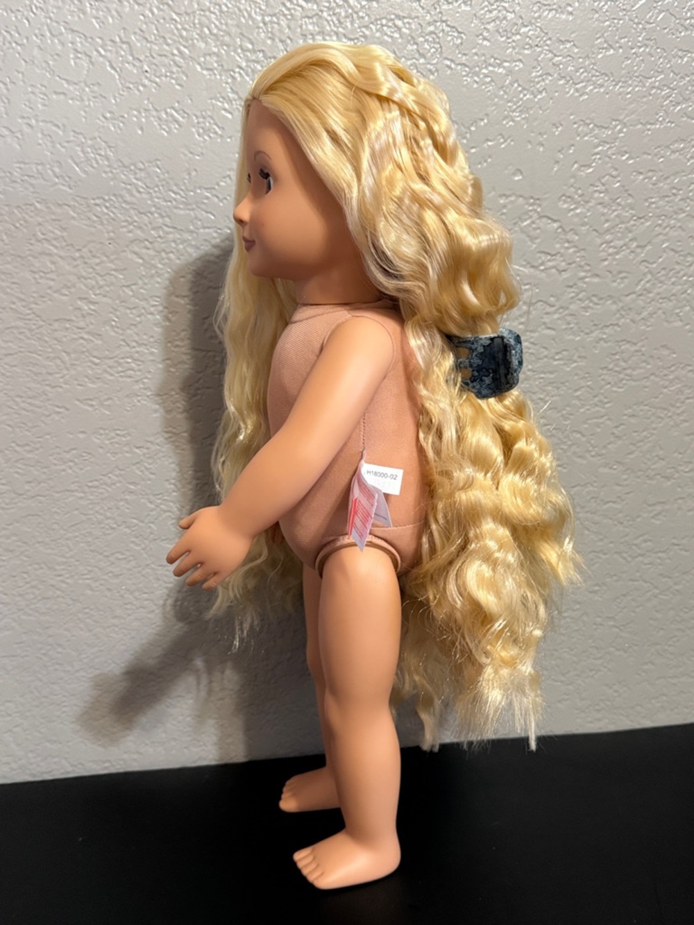 Our Generation 18” Hair Grow Doll Blonde with Streaks & Brown Eyes - Picture 13 of 15